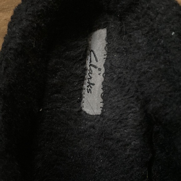 Clarks women’s clog black leather with fleece lining sz 8.5 - Picture 2 of 4